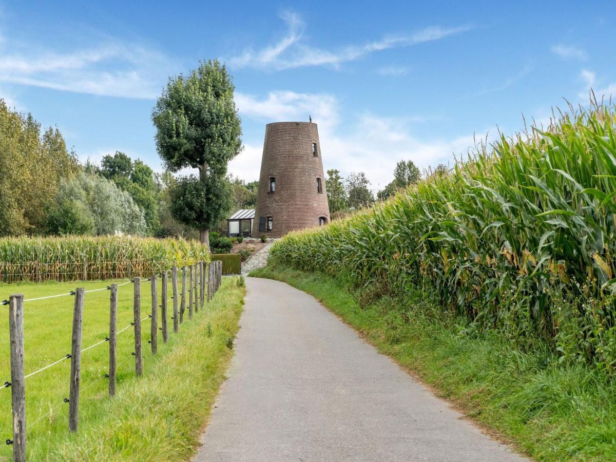 Stunning Holiday Home In Oombergen With Terrace And Garden Zottegem Exterior photo